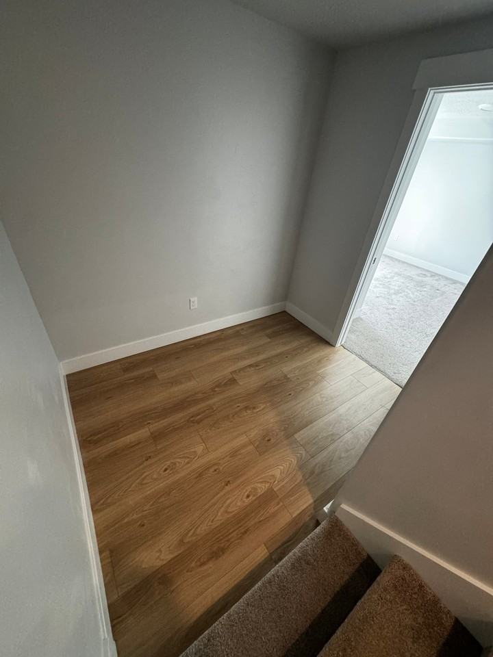 1484 N Sage Dr - Photo 3 of 20