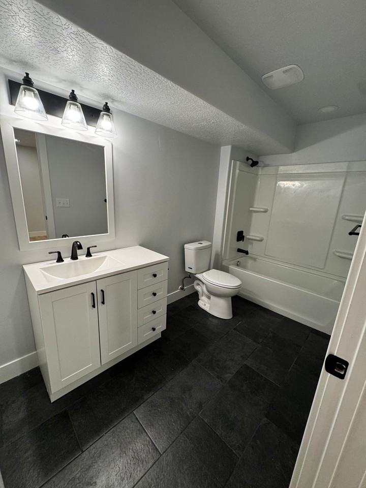 1484 N Sage Dr - Photo 7 of 20