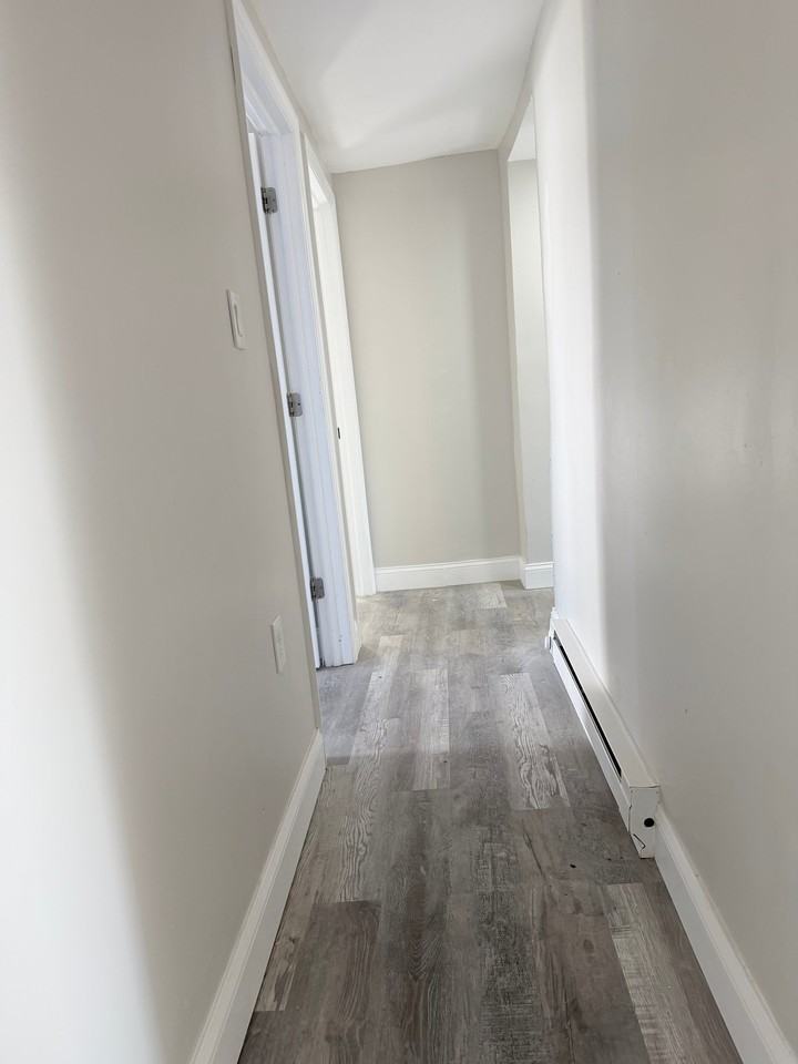 60 Hanover St #2 - Photo 3 of 6