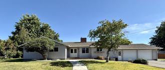 302 Ne A St #NA - Photo 1 of 1