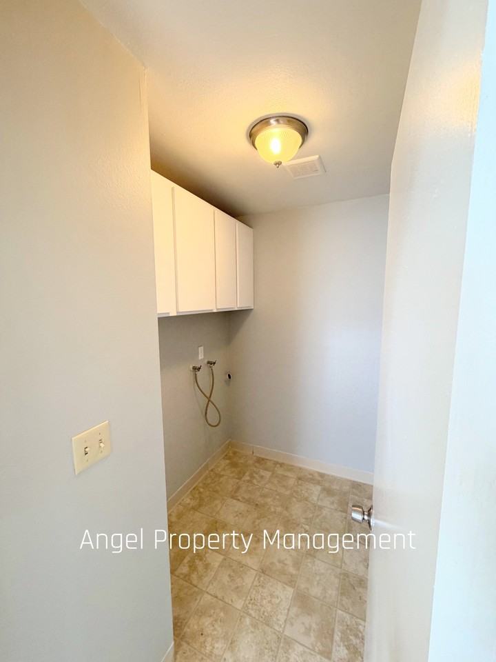 7885 Vistaridge Drive - Photo 7 of 17