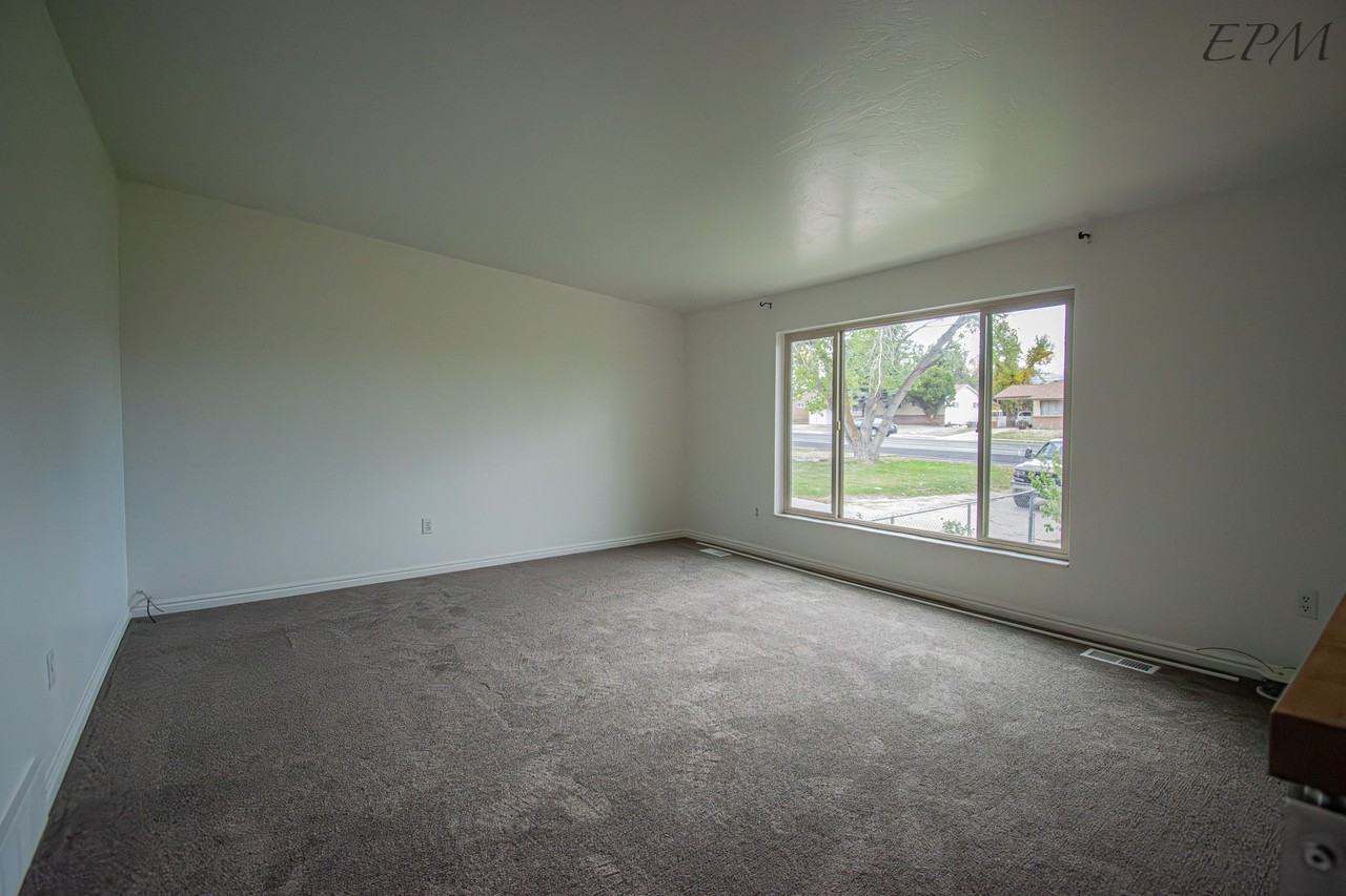 4881 S 4015 W #1 - Photo 3 of 13