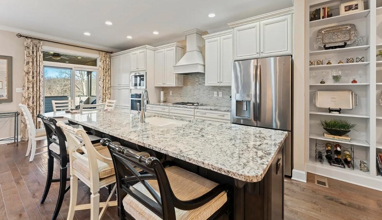 4124 Calgary Way - Photo 5 of 10