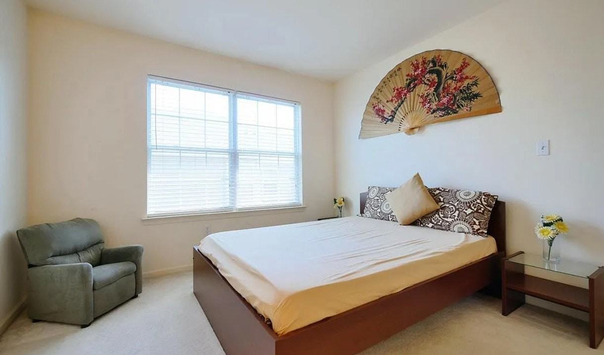 4333 Creek Road - Photo 4 of 11
