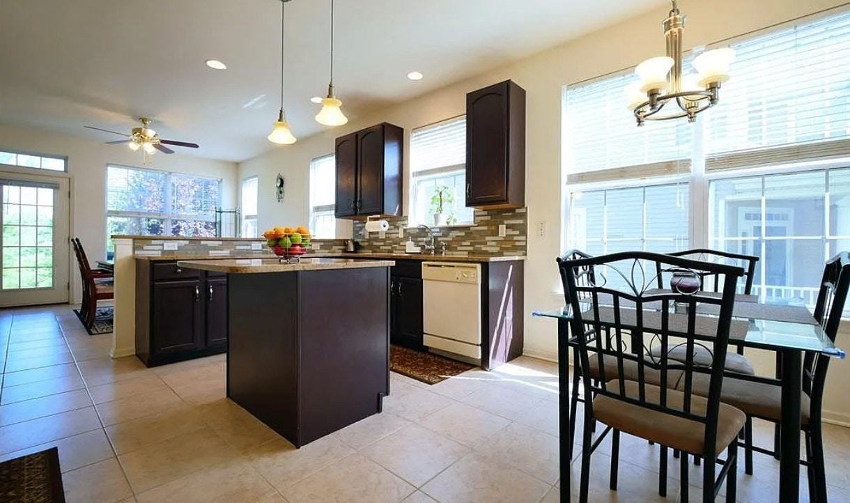 4333 Creek Road - Photo 5 of 11