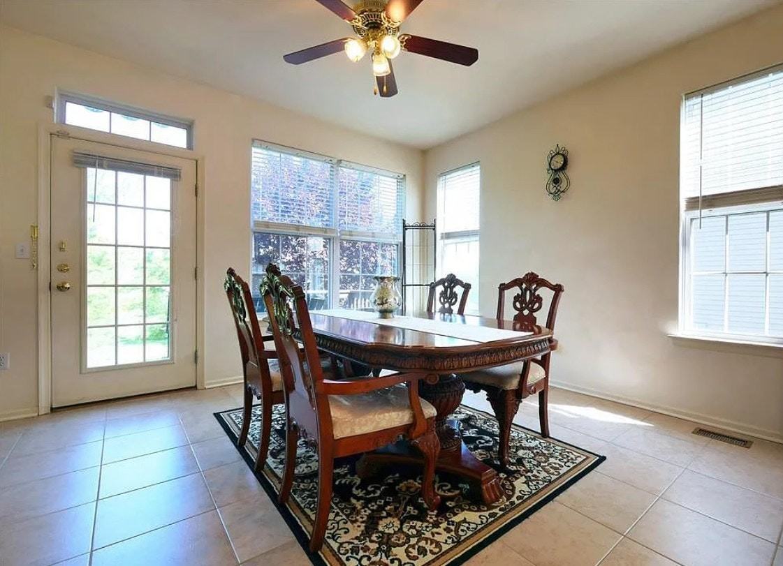 4333 Creek Road - Photo 6 of 11