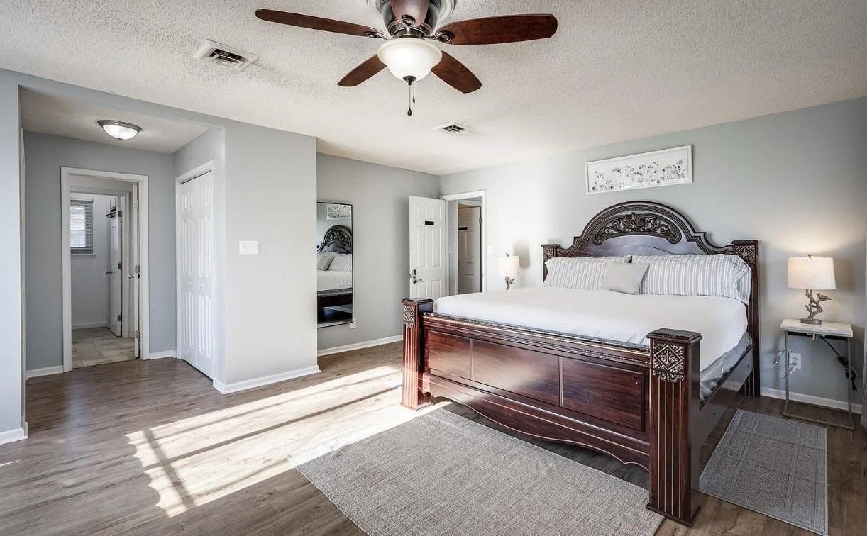 4033 Foxwood Drive - Photo 5 of 12