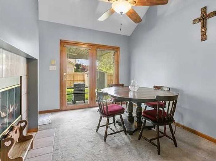 3400 Gateway Drive - Photo 3 of 11