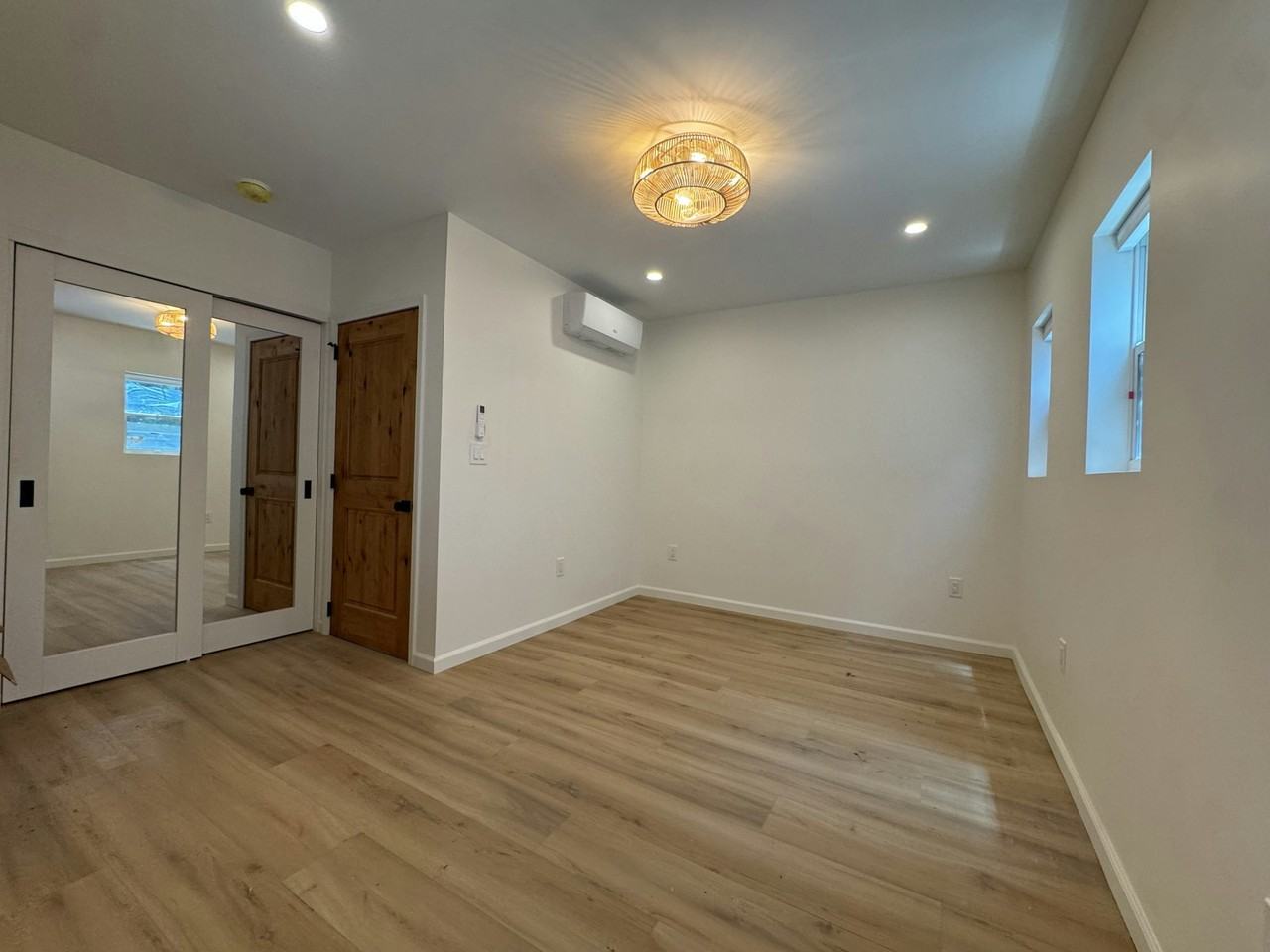 8212 Romaine Street - Photo 7 of 11