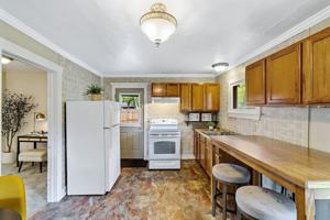 featured image of 2 Nw Hood Pl
