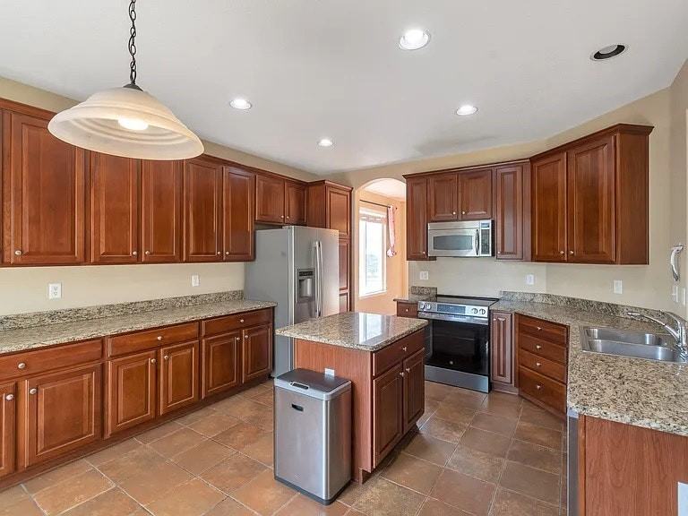 5255 Clovervale Circle - Photo 4 of 21