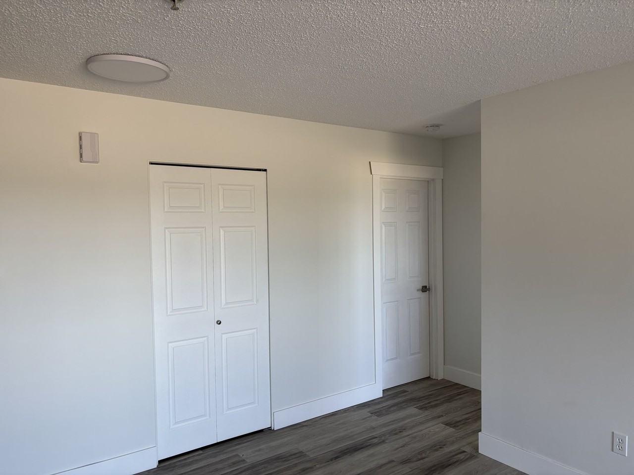 2139 Boundary Ave - Photo 4 of 13
