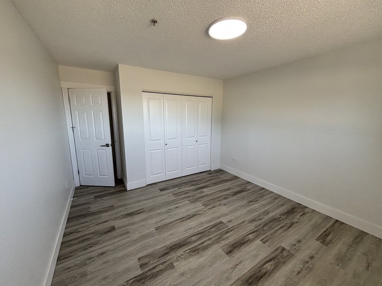 2139 Boundary Ave - Photo 7 of 13