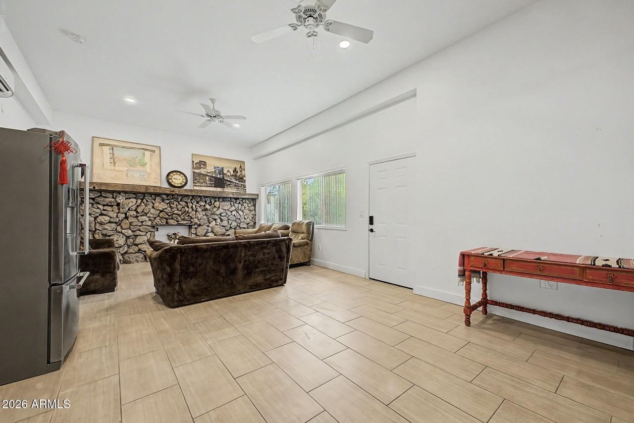 1411 S Marilyn Ann Dr - Photo 7 of 27