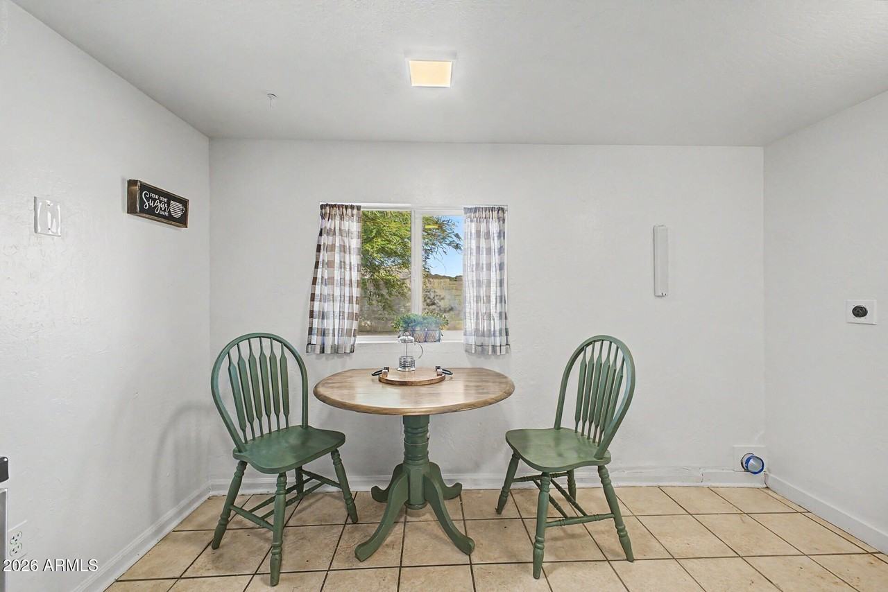 823 E Carol Ave #2 - Photo 7 of 26
