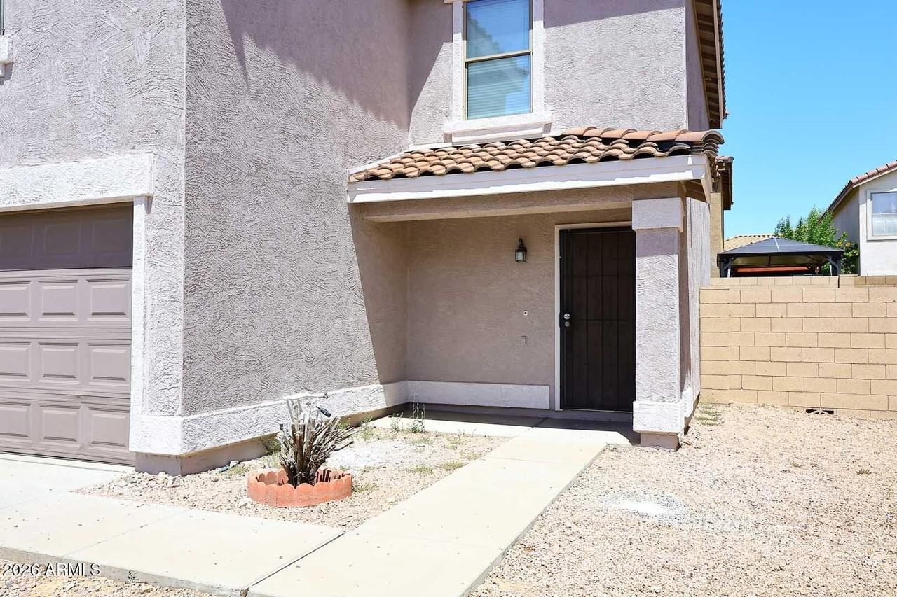 3249 S Chaparral Rd - Photo 3 of 34