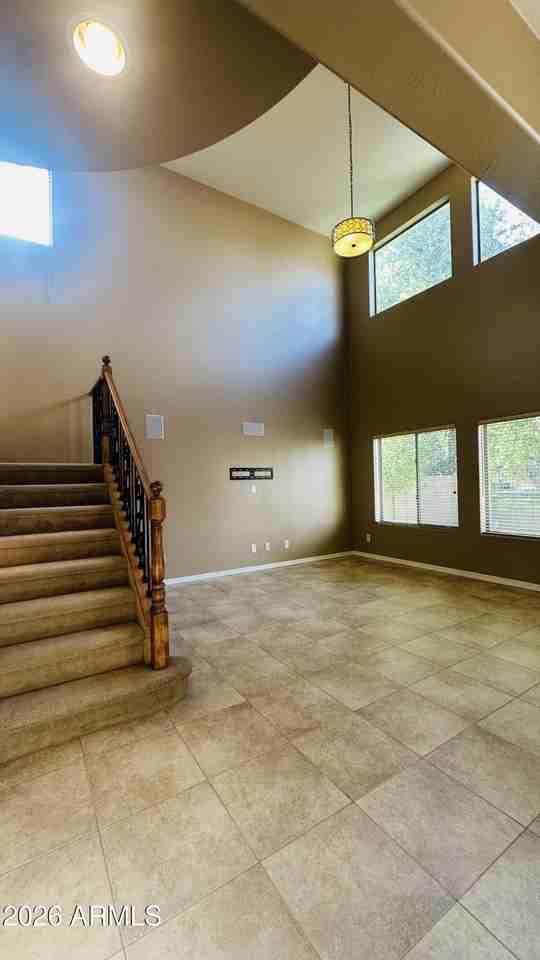 2138 W Marconi Ave - Photo 5 of 41