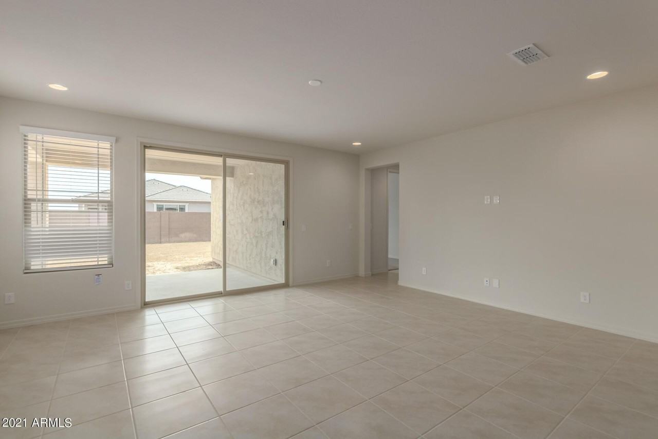 25417 S 229th Pl - Photo 7 of 34