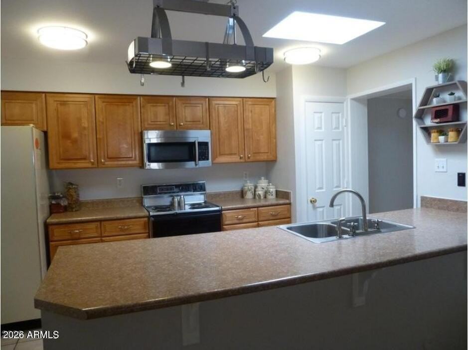 946 E Loma Vista Dr - Photo 5 of 15