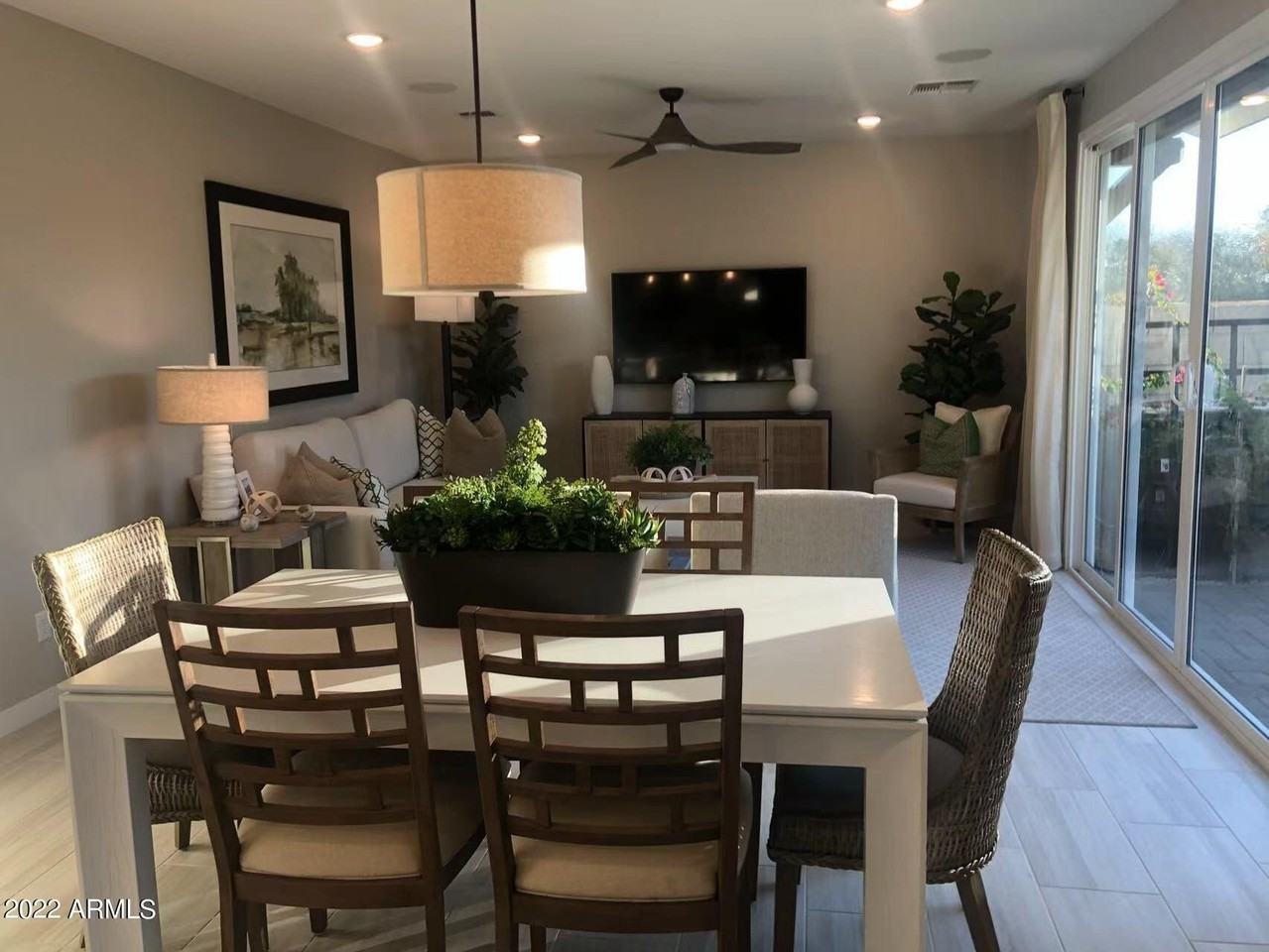 1168 N Burbank Ct - Photo 4 of 10