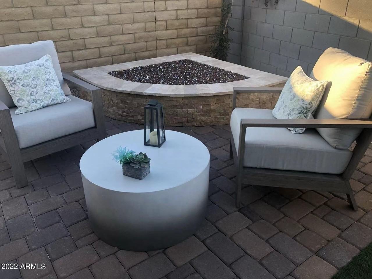 1168 N Burbank Ct - Photo 6 of 10