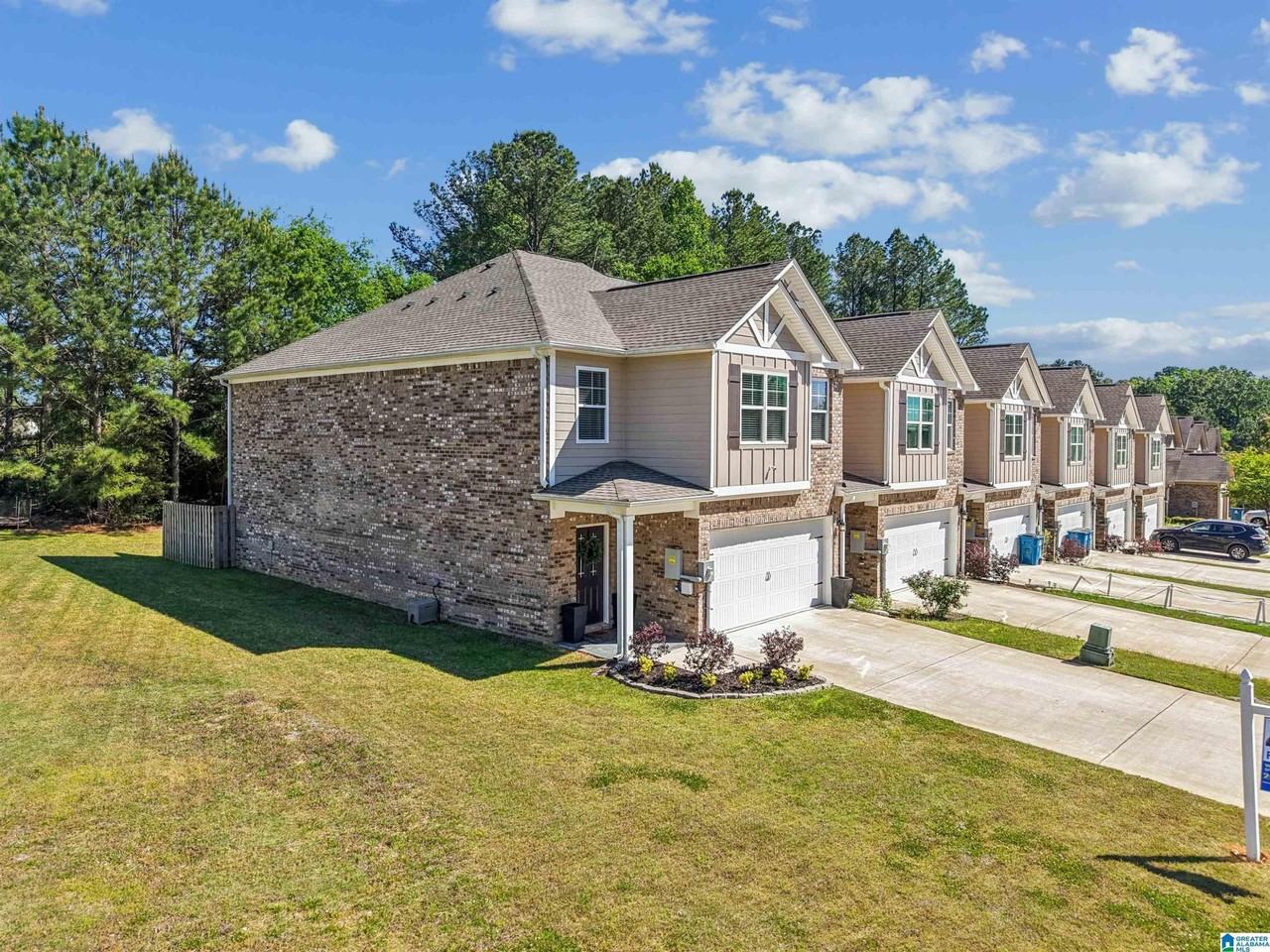 501 Polo Way - Photo 3 of 34