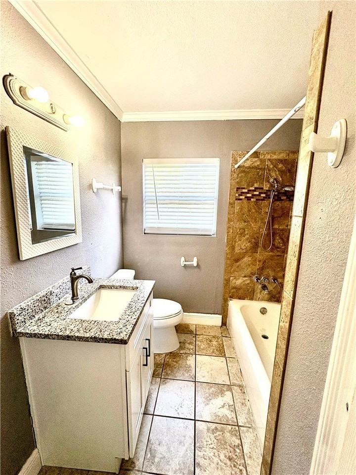 3562 Topeka St - Photo 6 of 10