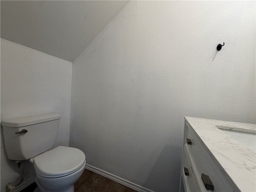 5509 Candace St - Photo 4 of 40