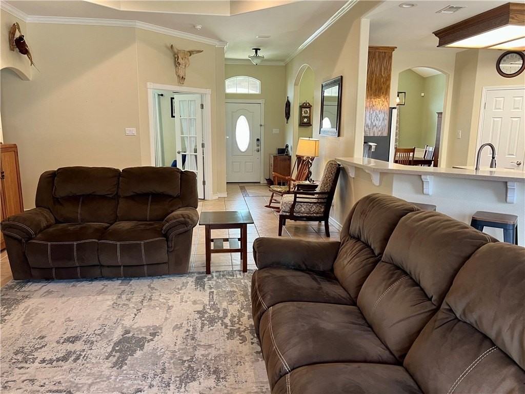 8310 Dawson Ct - Photo 4 of 30