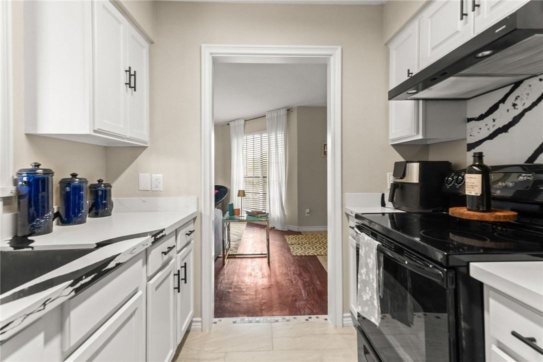 7122 Premont Dr #I202 - Photo 3 of 21