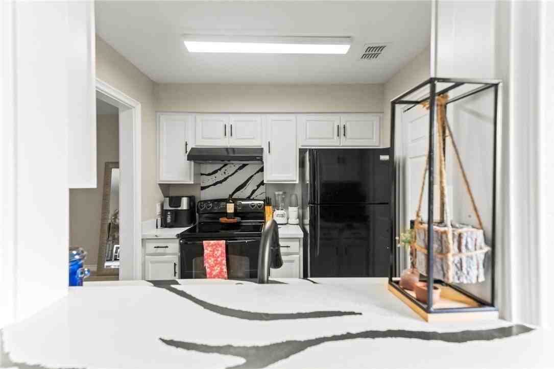 7122 Premont Dr #I202 - Photo 4 of 21