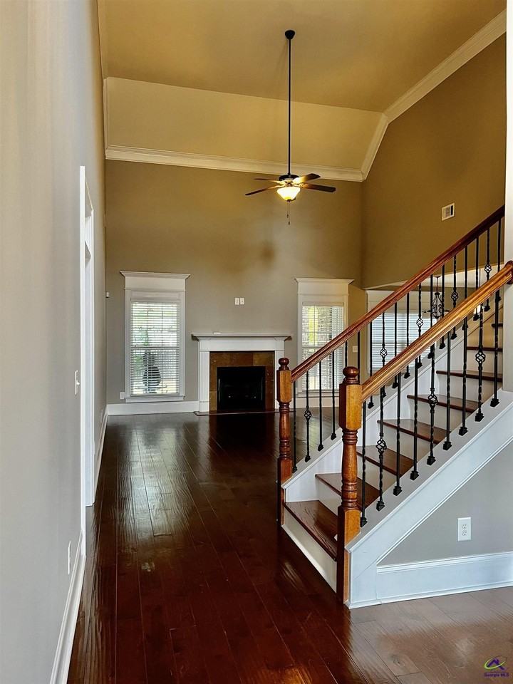609 Cannock Ct - Photo 4 of 41