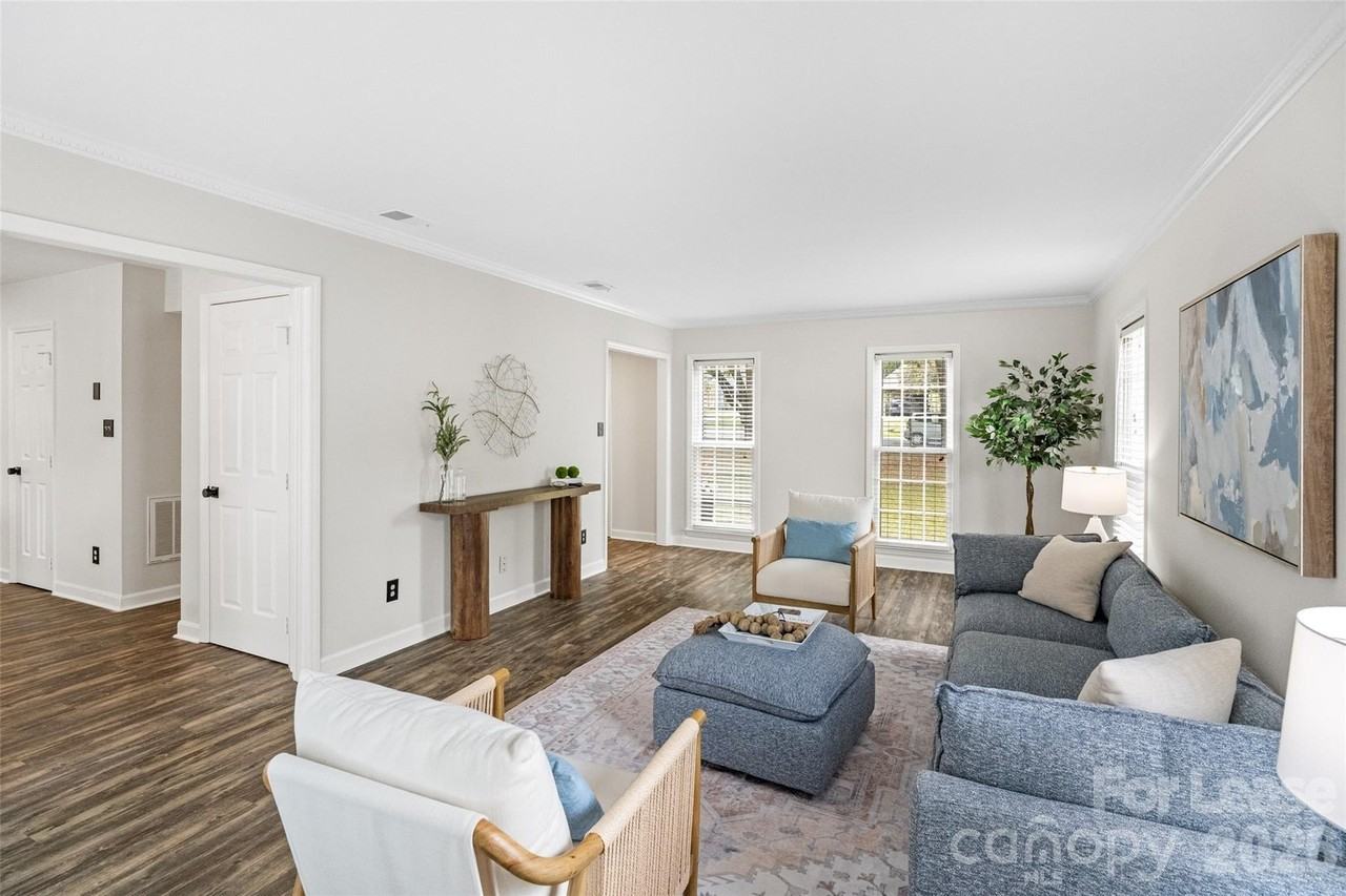 6600 Porterfield Rd - Photo 4 of 30