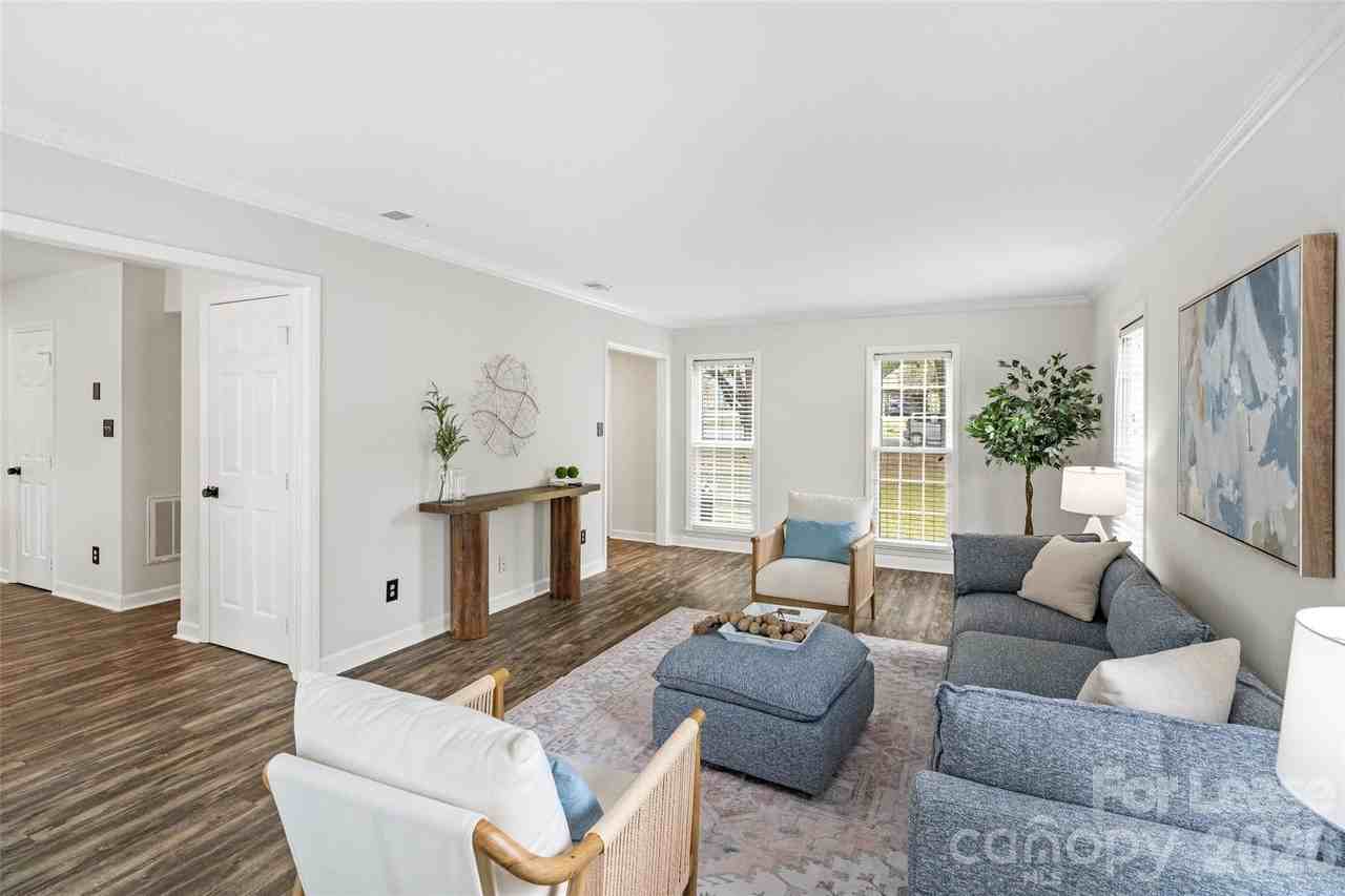 6600/6602 Porterfield Road - Photo 6 of 32