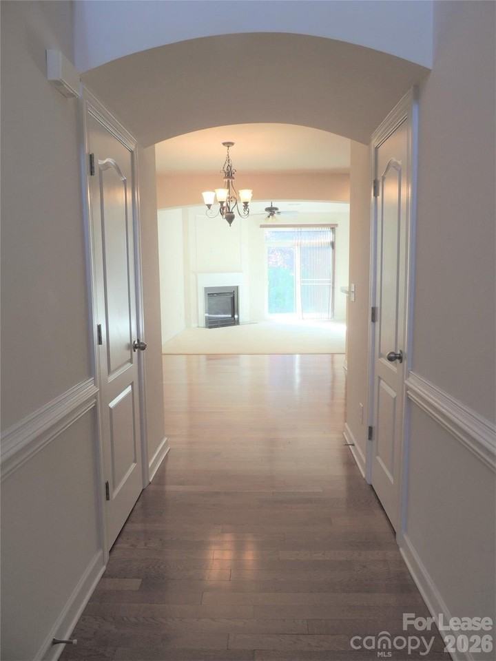 6777 Dusty Saddle Rd - Photo 4 of 26