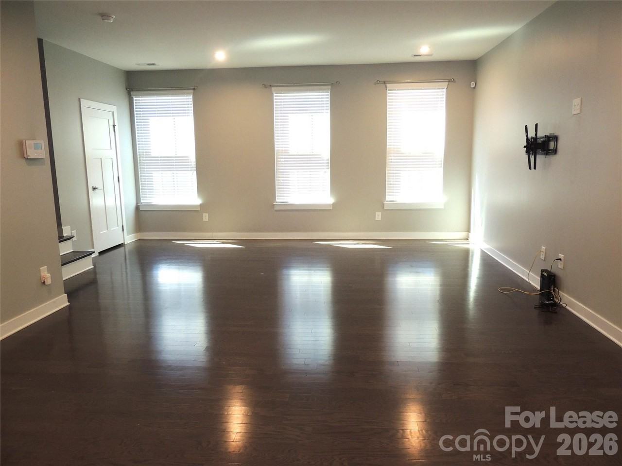 1912 Catkin Ln - Photo 3 of 22