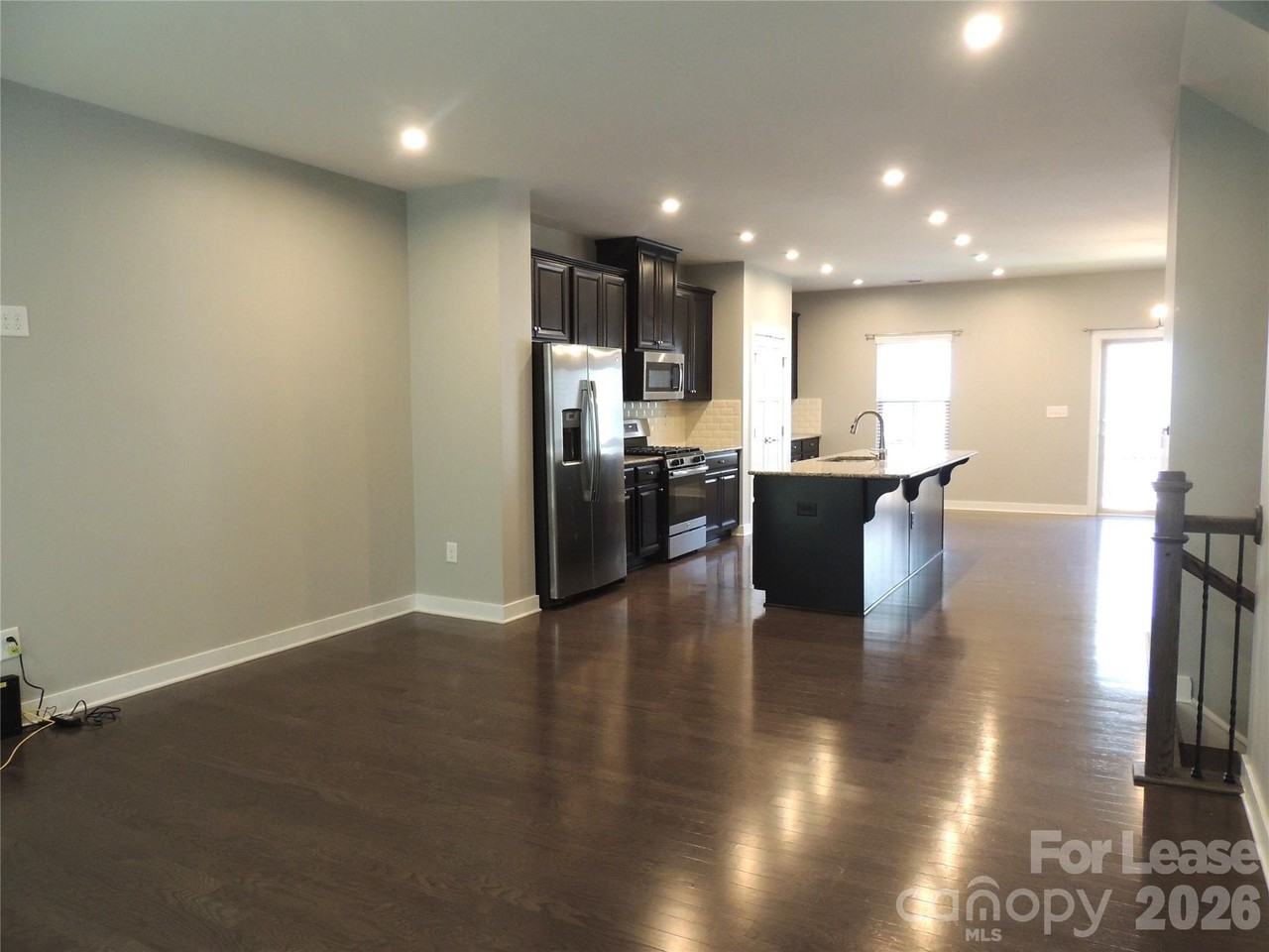 1912 Catkin Ln - Photo 5 of 22