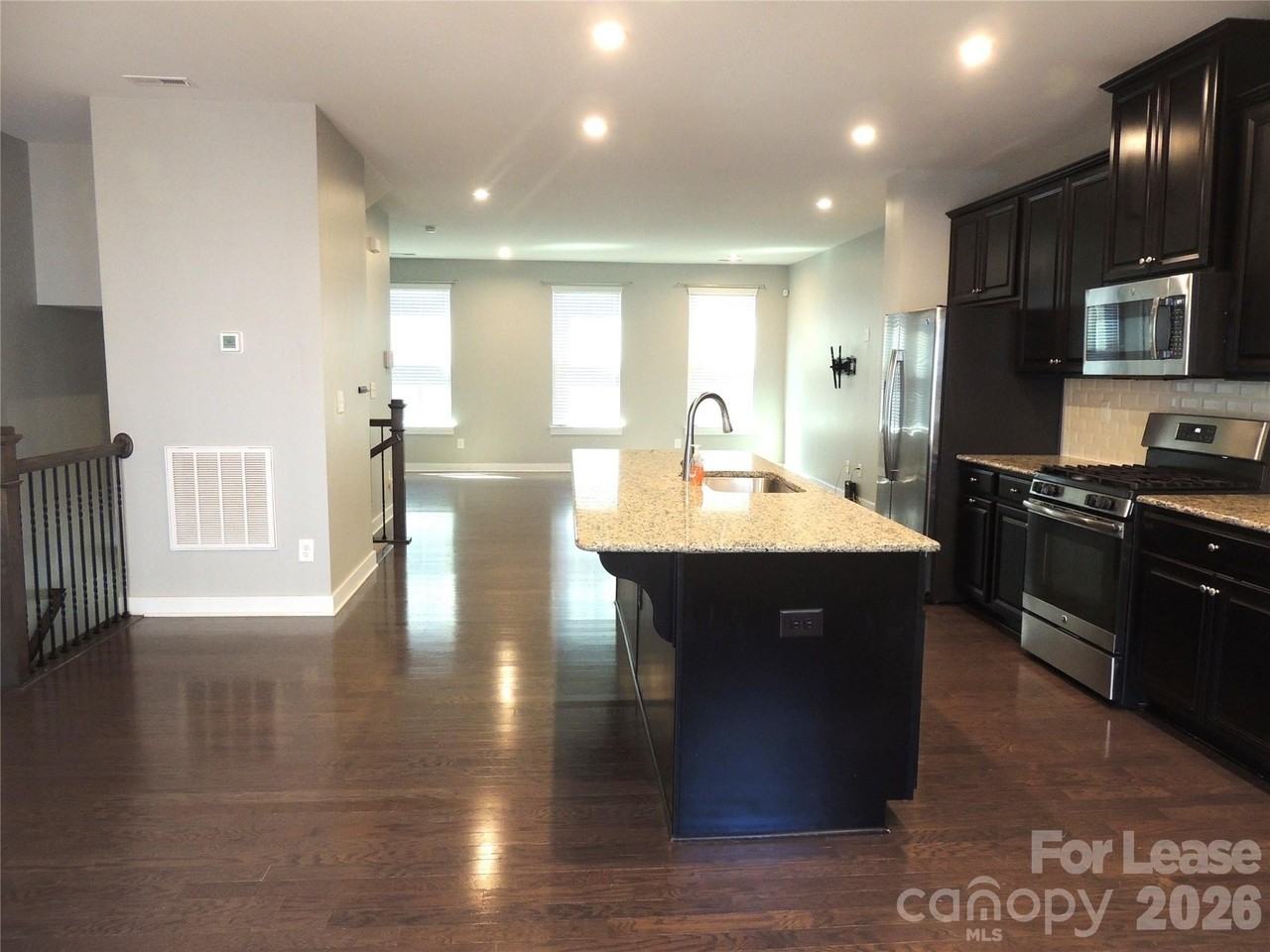 1912 Catkin Ln - Photo 7 of 22