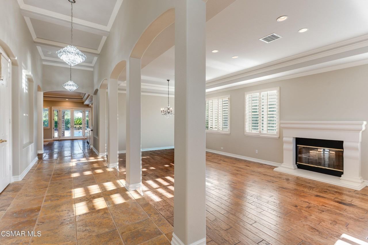 750 Huntsdale Ct - Photo 6 of 45