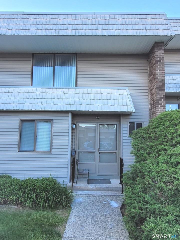 22 Dogwood Ct #22 - Photo 2 of 40