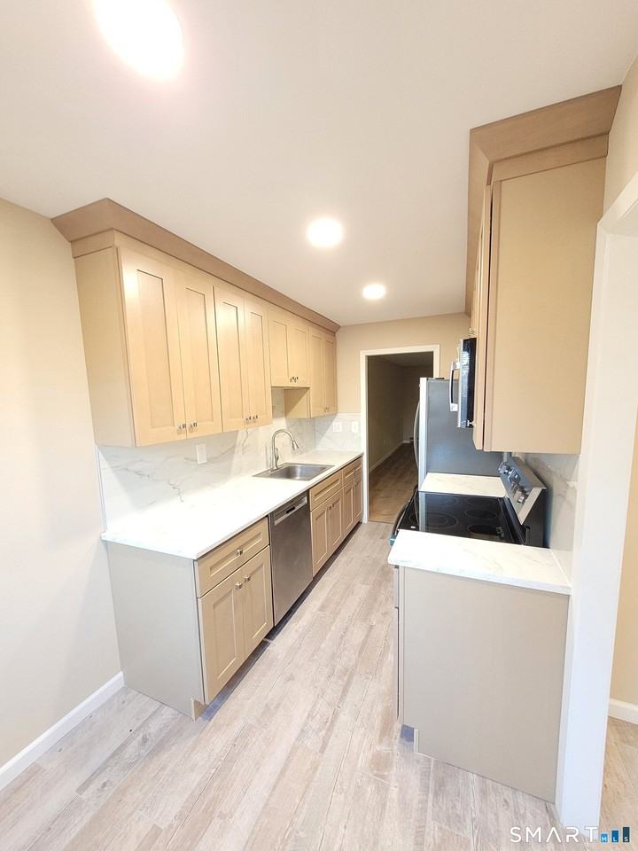 22 Dogwood Ct #22 - Photo 6 of 40