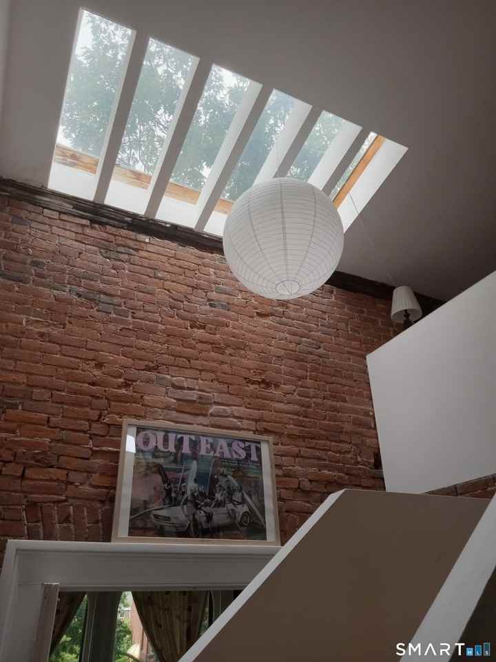 607 Chapel St #D - Photo 3 of 18
