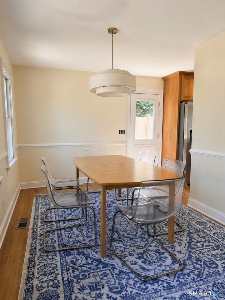 26 High St - Photo 2 of 11