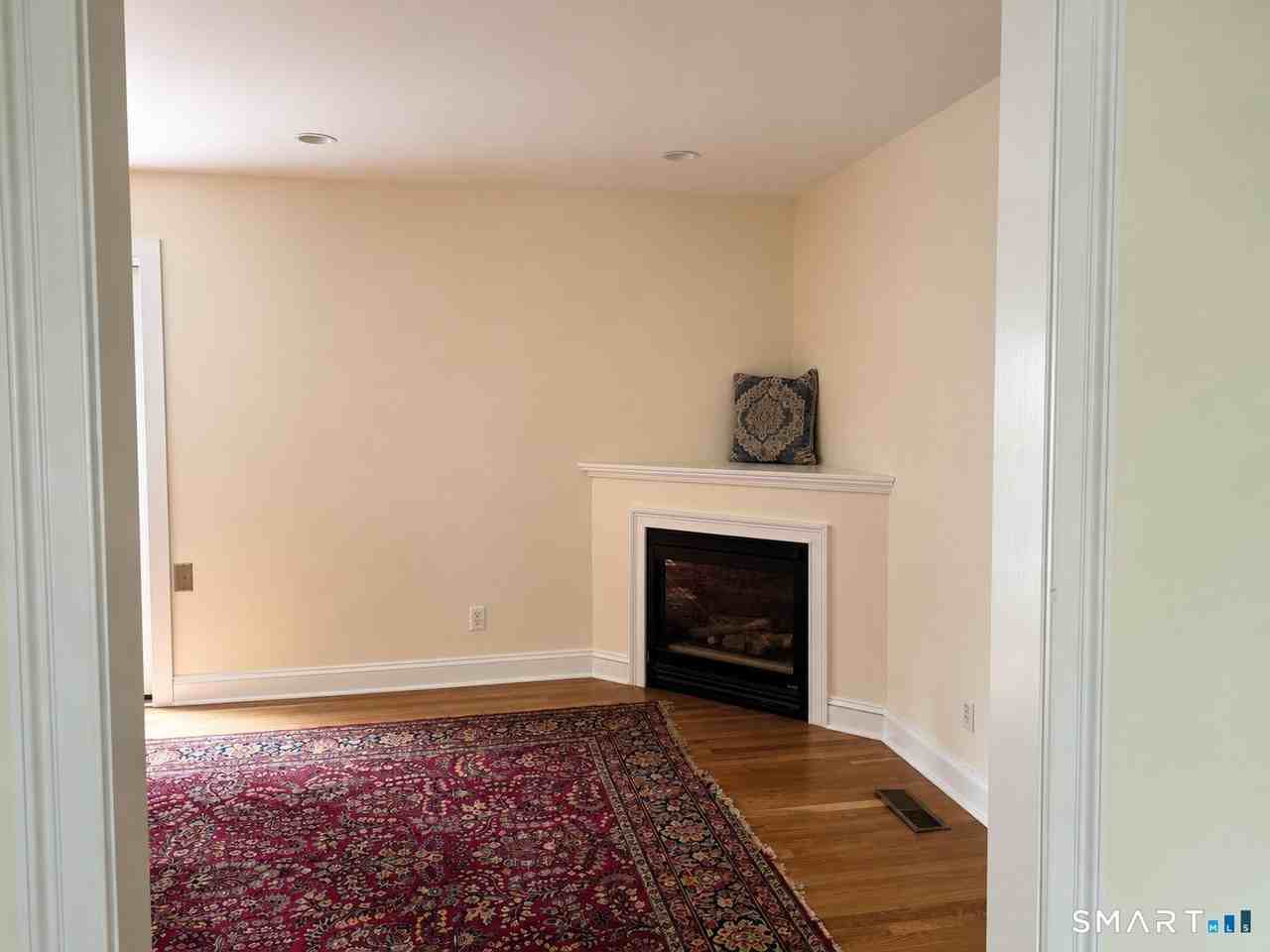 26 High St - Photo 5 of 11