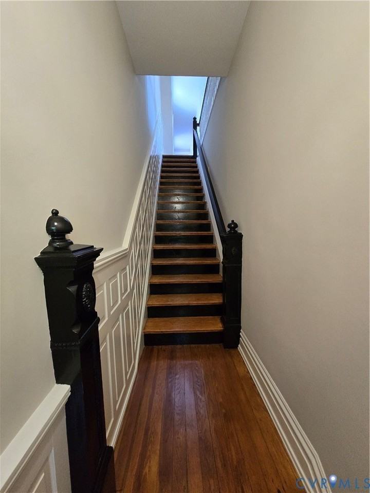 1 N Harvie St #B - Photo 6 of 39