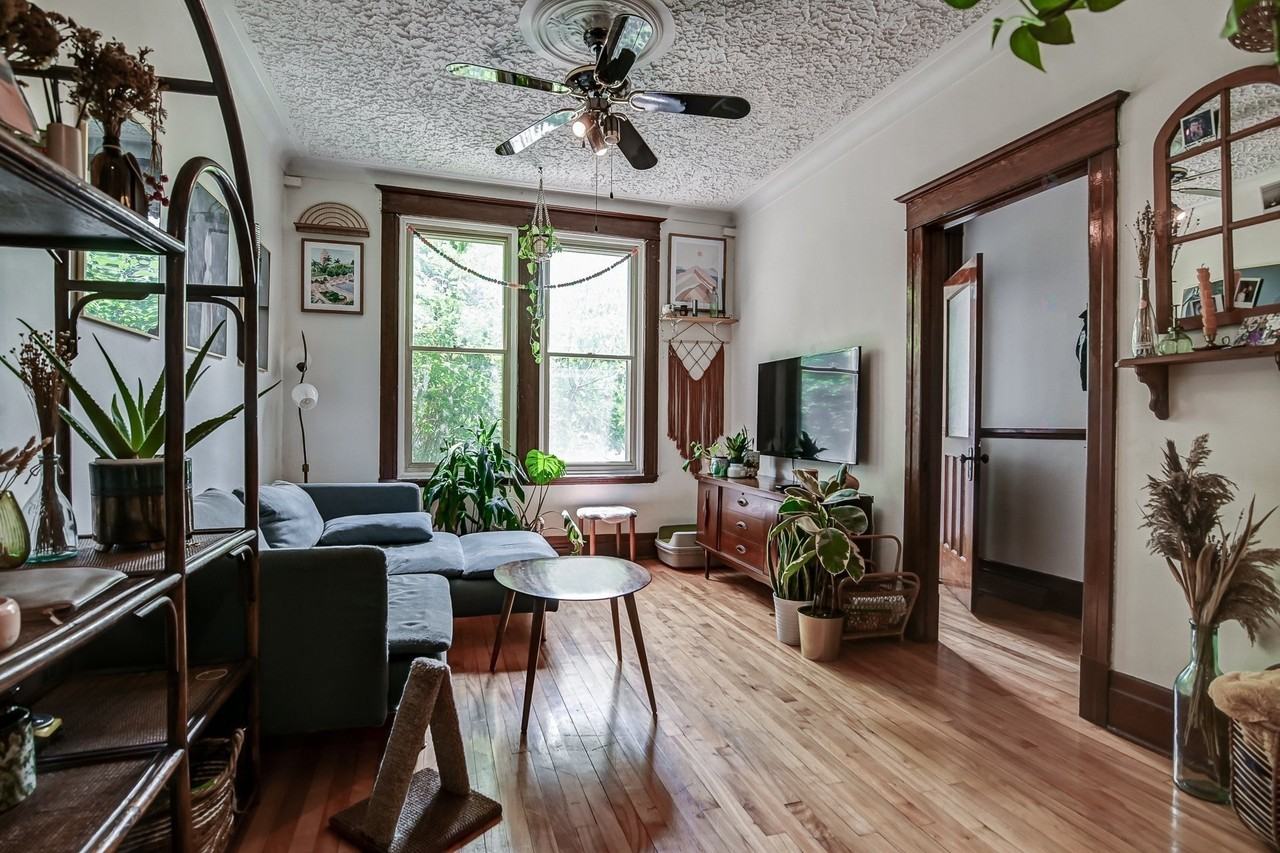 683 Av Desmarchais - Photo 2 of 17