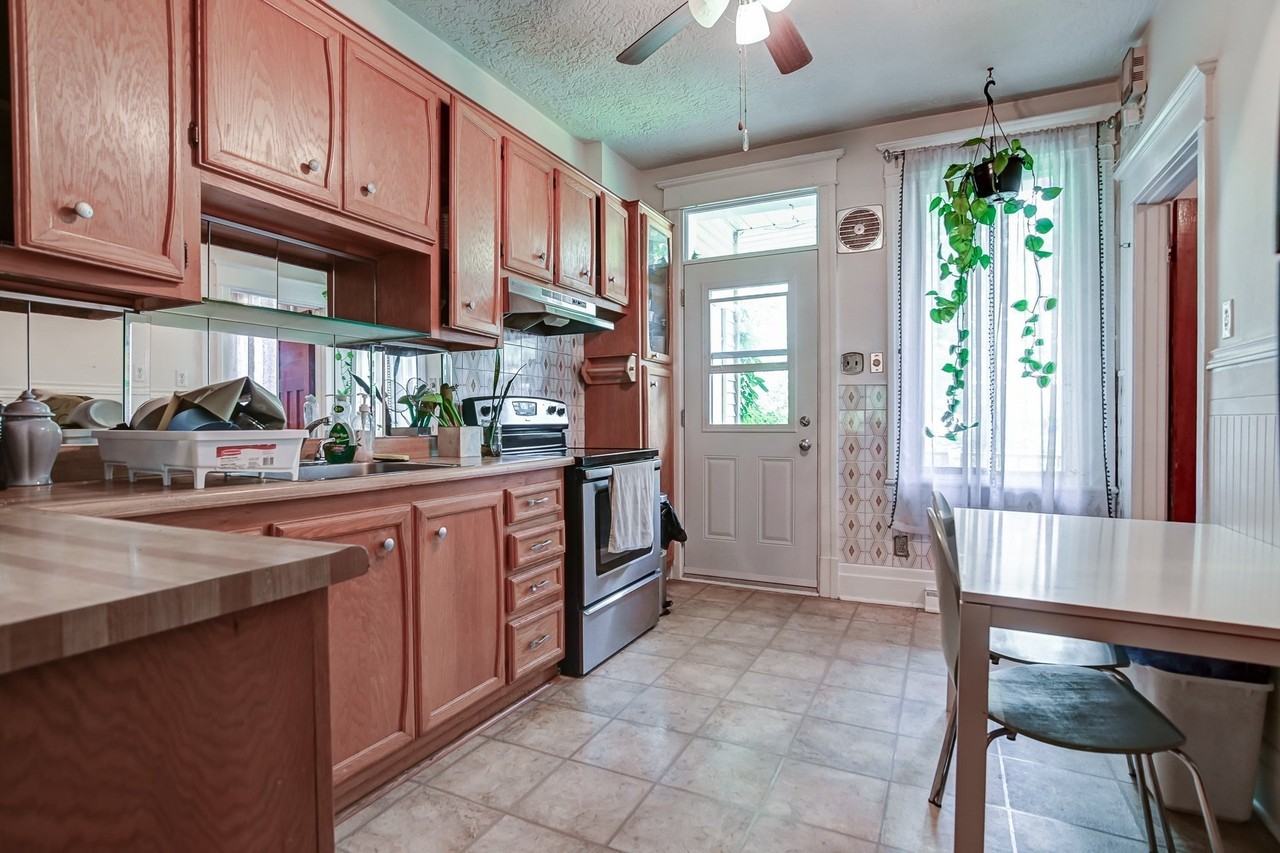 683 Av Desmarchais - Photo 6 of 17