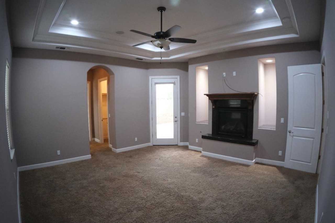 1313 Jordan Ave - Photo 7 of 30