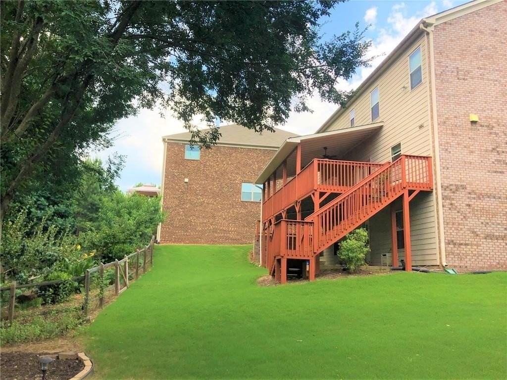 550 Nichols View Way - Photo 3 of 26