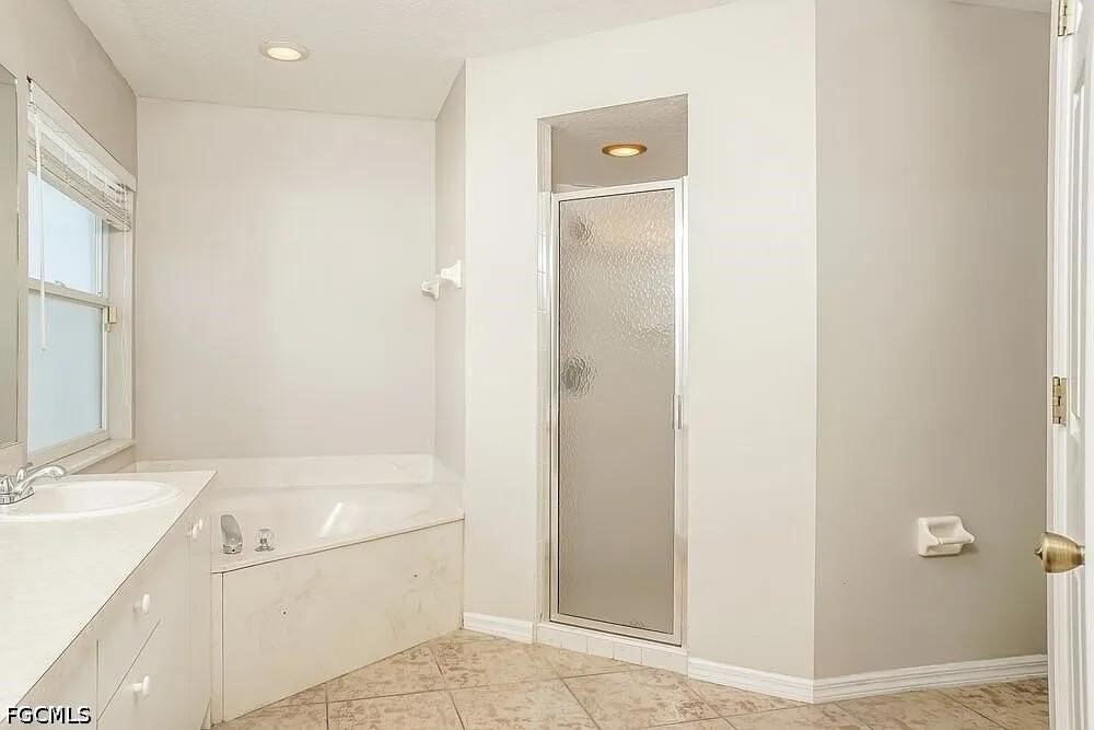 5211 Cedar Hammock Ct - Photo 7 of 8